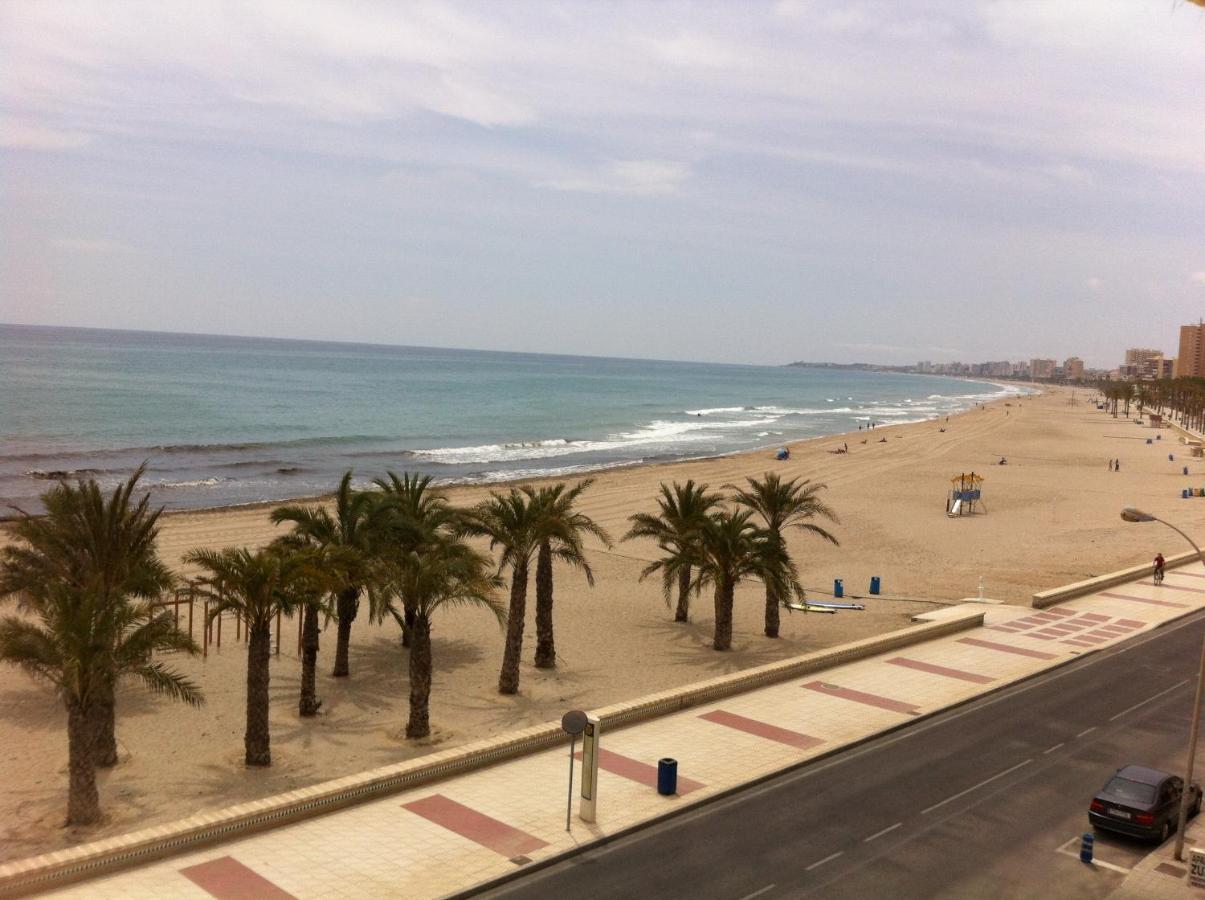 Apartamento Frente al mar, a 10 metros de la playa, vistas increíbles del mar, reformado 2021 !!! El Campello Exterior foto