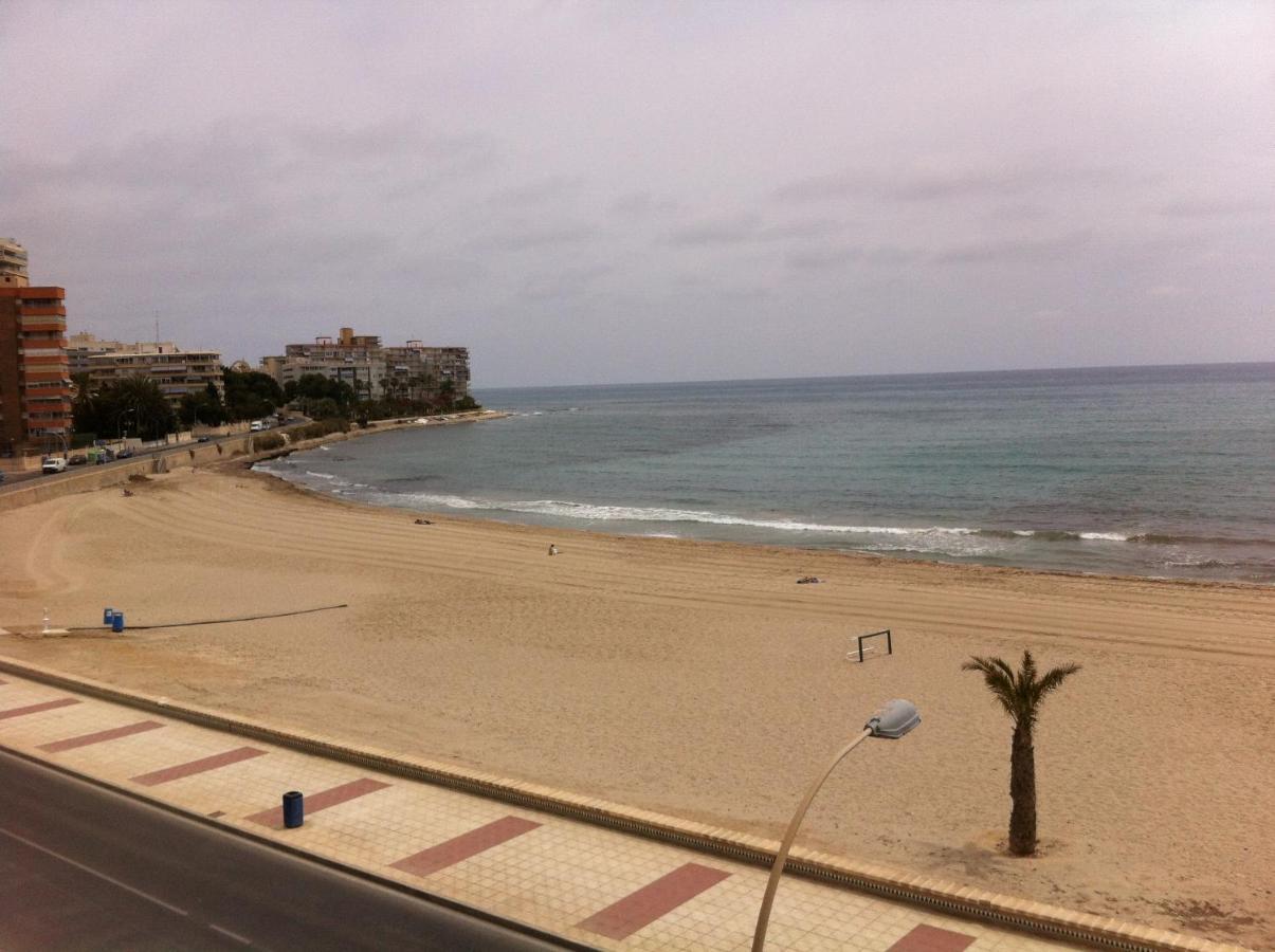 Apartamento Frente al mar, a 10 metros de la playa, vistas increíbles del mar, reformado 2021 !!! El Campello Exterior foto
